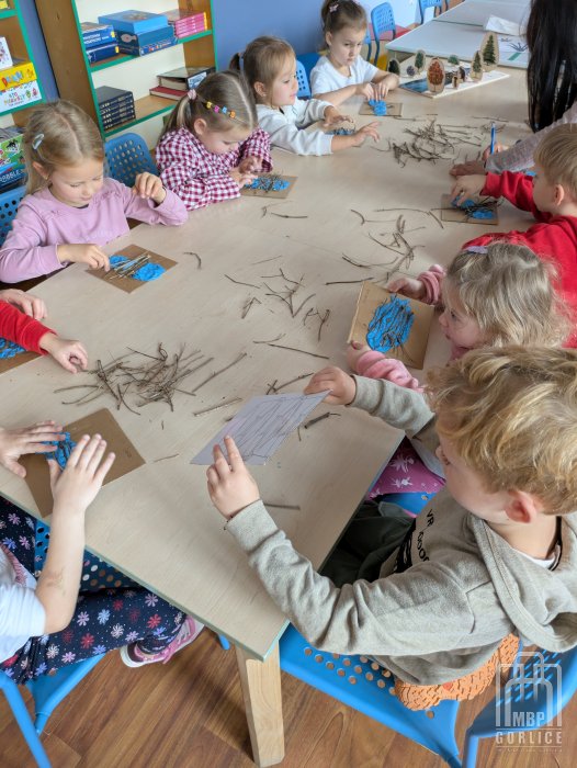 Biblioteka Gorlice, Mała książka Wielki człowiek Praca plastyczna dzieci